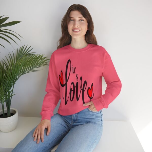 ❤️ "Live & Love"– Cozy Comfort ✨Unisex Heavy Blend™ Crewneck Sweatshirt